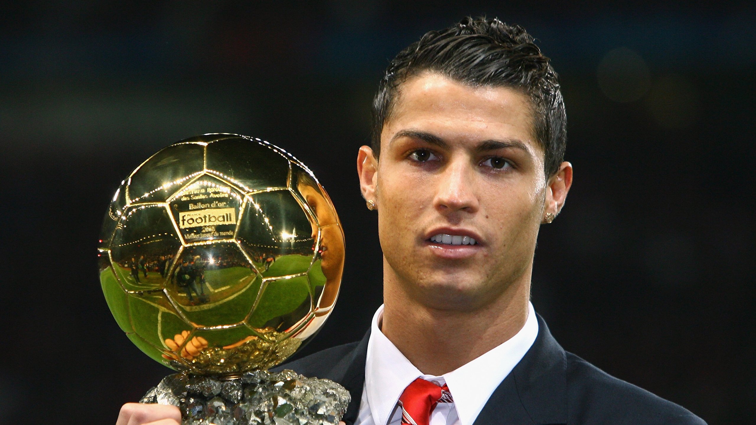 世界杯半决赛:法国2比0力克黑马摩洛哥 卫冕冠军距卫冕一步之遥